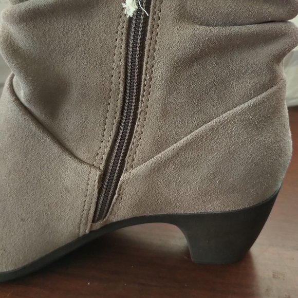 Cliffs by White Mountain Alina boots Size 9M - Picture 7 of 16